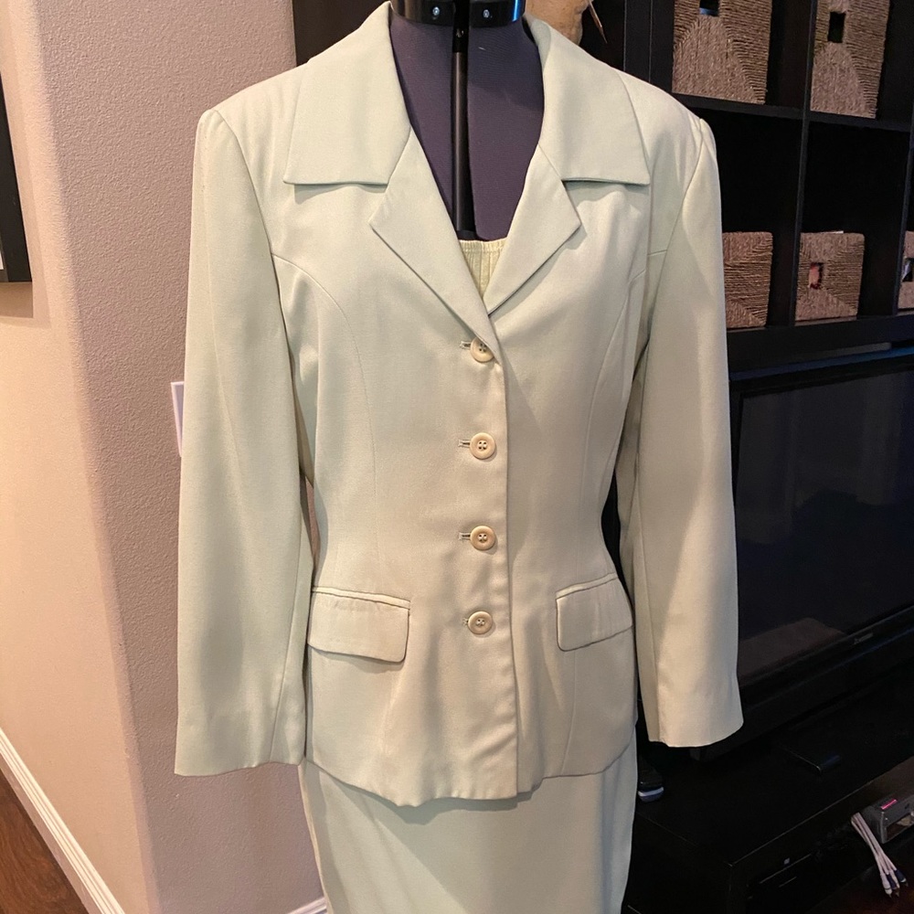 3piece Sage green suit